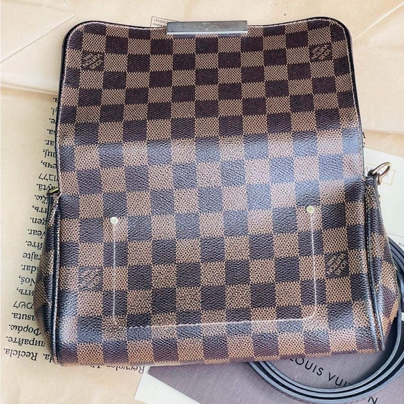 🔥FAVORITE PM Damier Ebene🔥 Auth Louis Vuitton Pochette Favorite Crossbody Bag - Picture 8 of 17